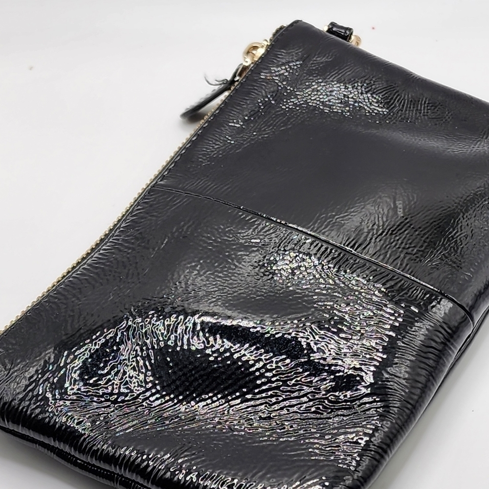 Handbag Butler Charging Wallet - Picture 6 of 7